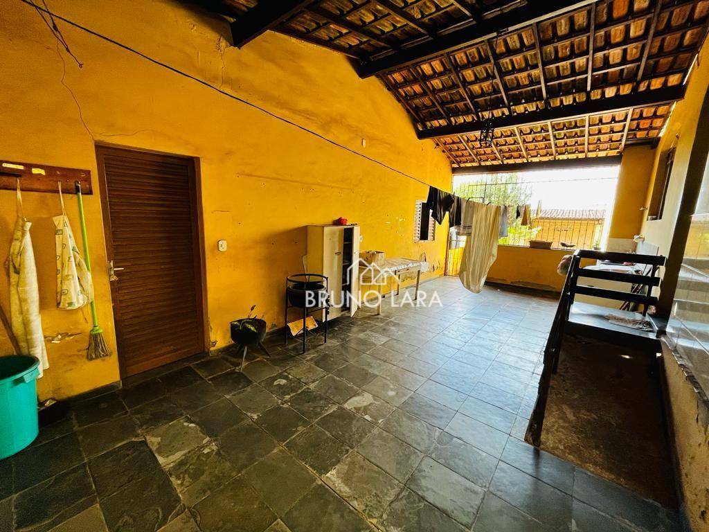 Casa à venda e aluguel com 4 quartos, 400m² - Foto 25