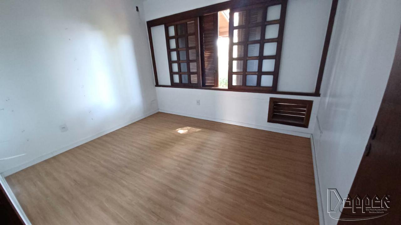 Casa à venda com 3 quartos, 233m² - Foto 11