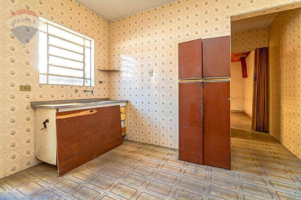 Casa à venda com 4 quartos, 196m² - Foto 14