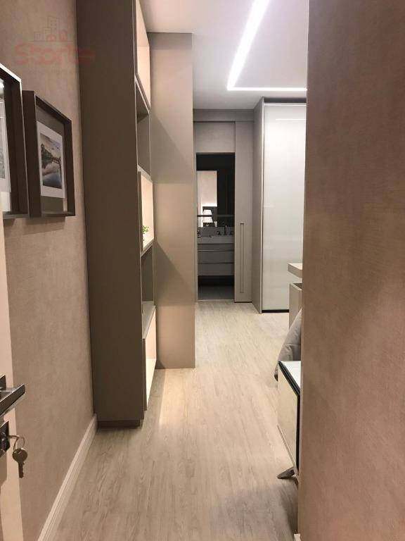 Apartamento à venda com 4 quartos, 216m² - Foto 12