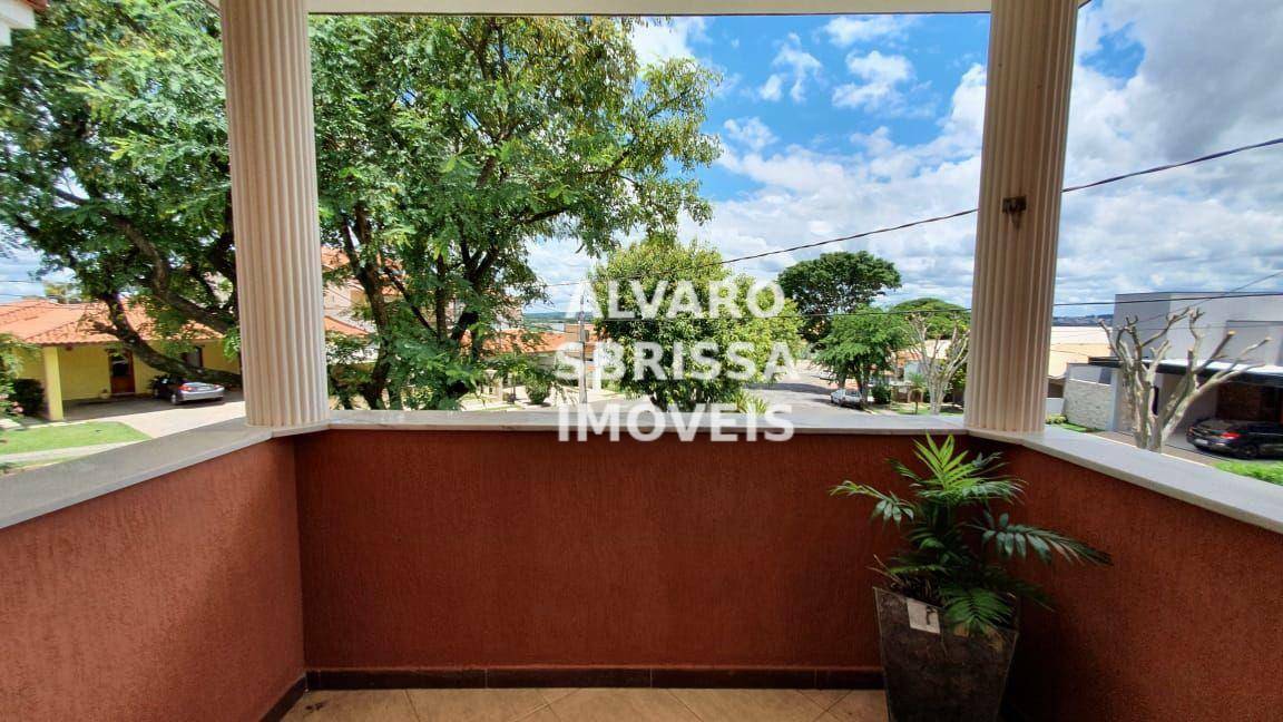 Casa de Condomínio à venda com 4 quartos, 349m² - Foto 6