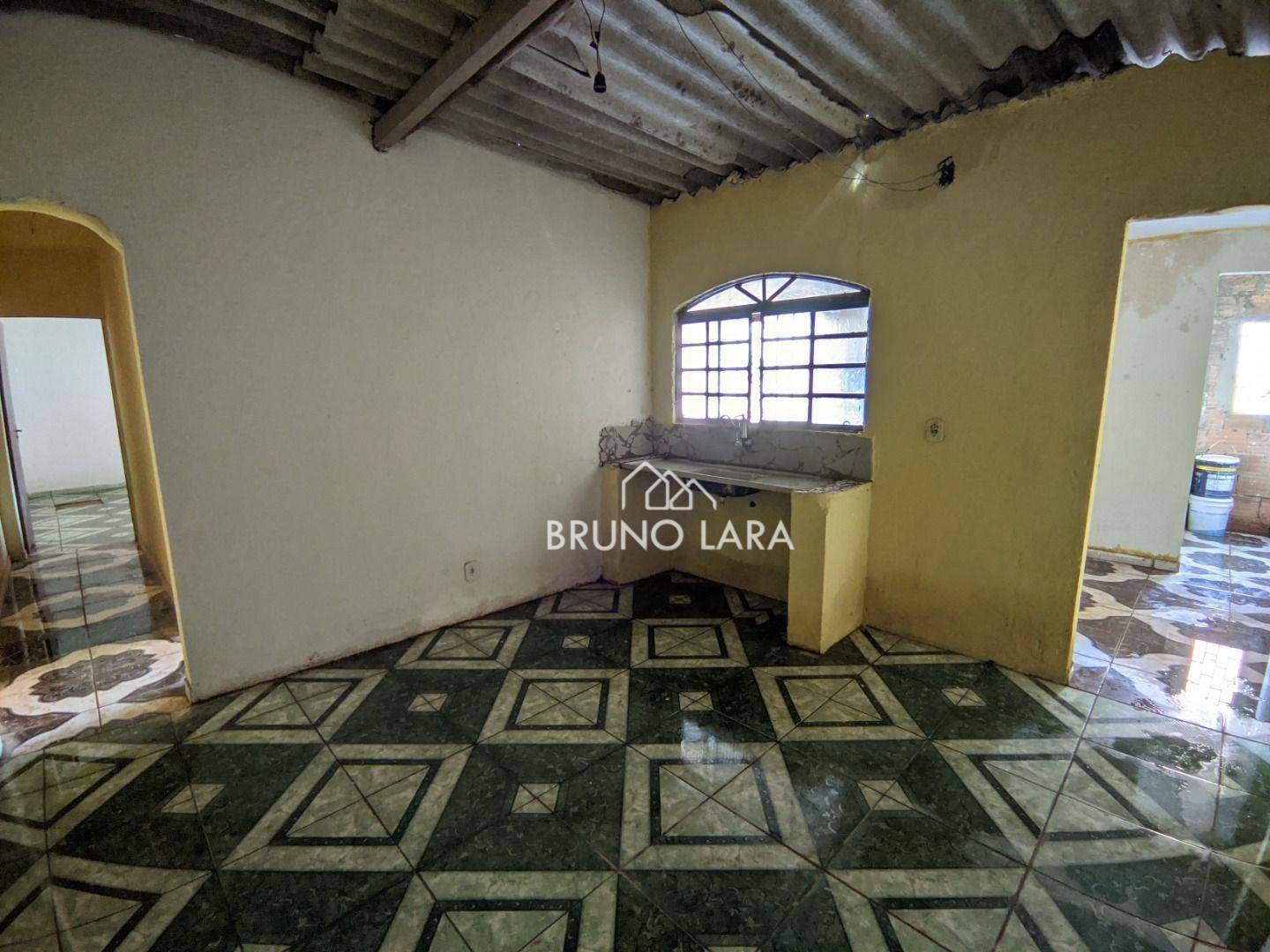 Casa à venda com 2 quartos, 100m² - Foto 5