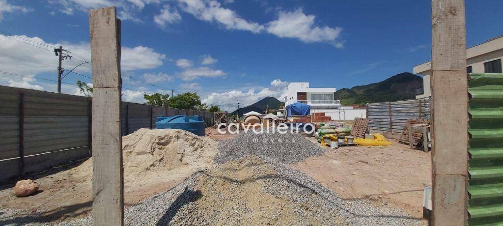 Casa de Condomínio à venda com 4 quartos, 270m² - Foto 6