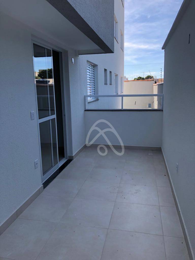 Apartamento à venda com 2 quartos, 72m² - Foto 4