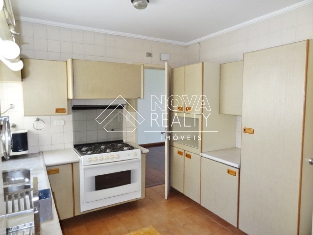 Apartamento para alugar com 4 quartos, 140m² - Foto 14