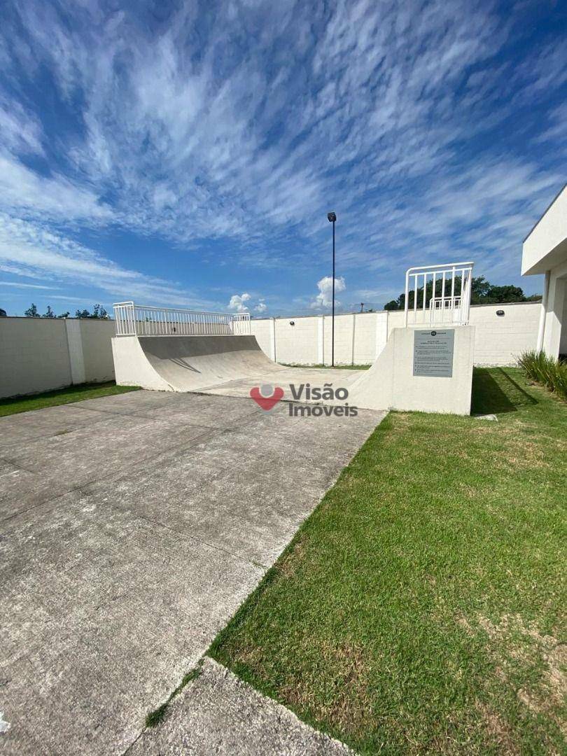 Apartamento à venda com 2 quartos, 44m² - Foto 3