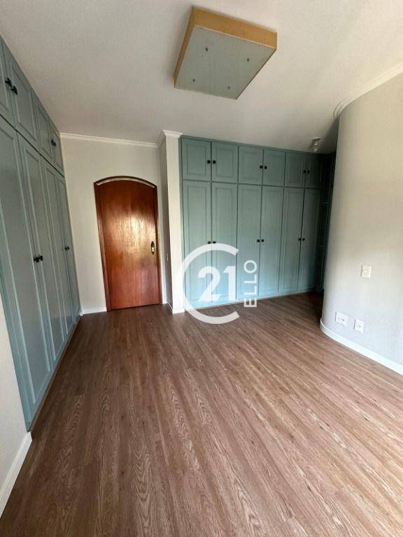 Apartamento à venda com 3 quartos, 150m² - Foto 7