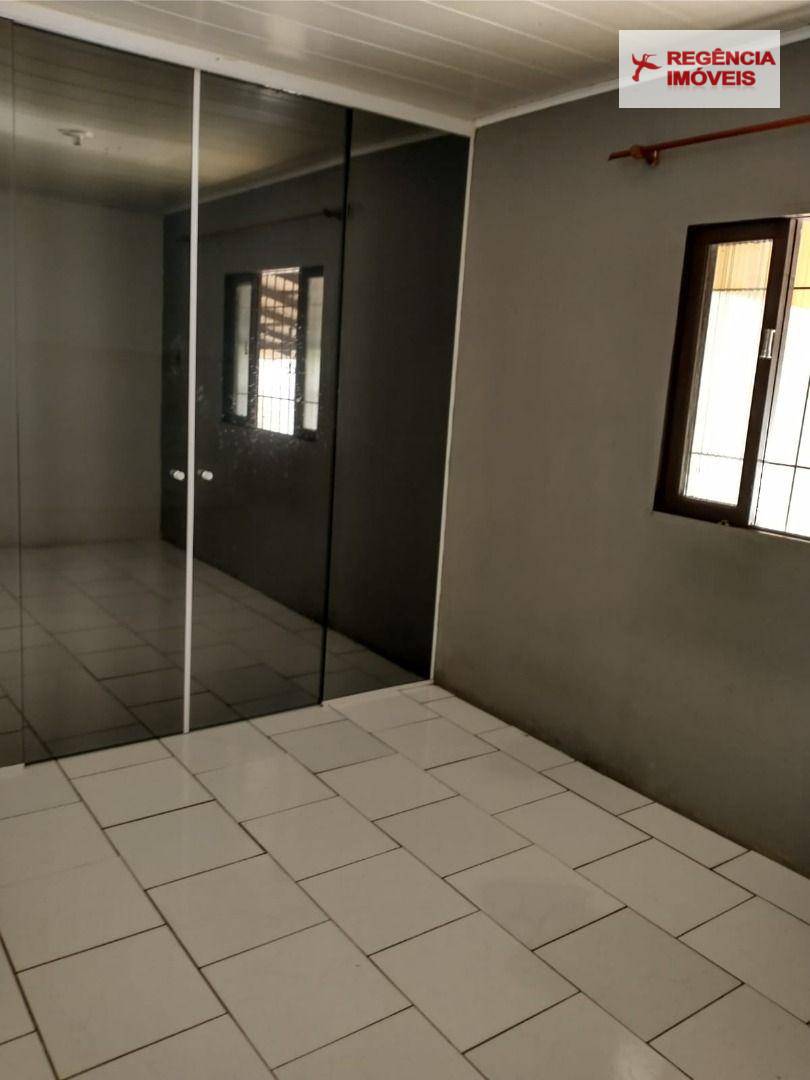 Casa à venda com 3 quartos, 108m² - Foto 8