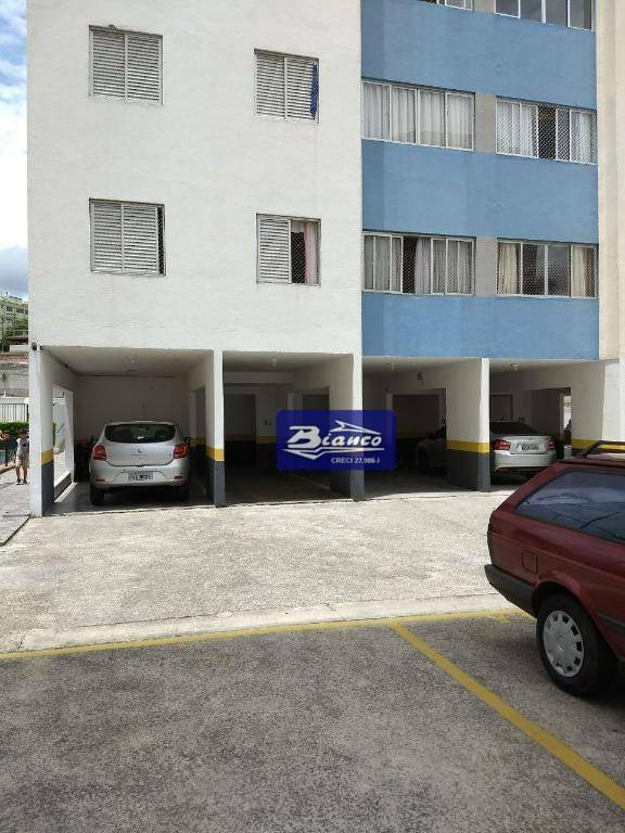 Apartamento à venda com 2 quartos, 80m² - Foto 18