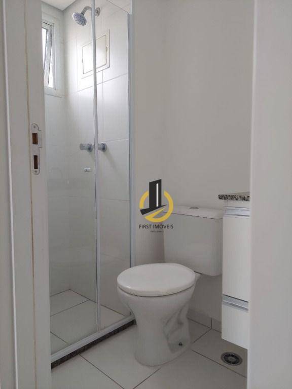 Apartamento à venda com 2 quartos, 67m² - Foto 17