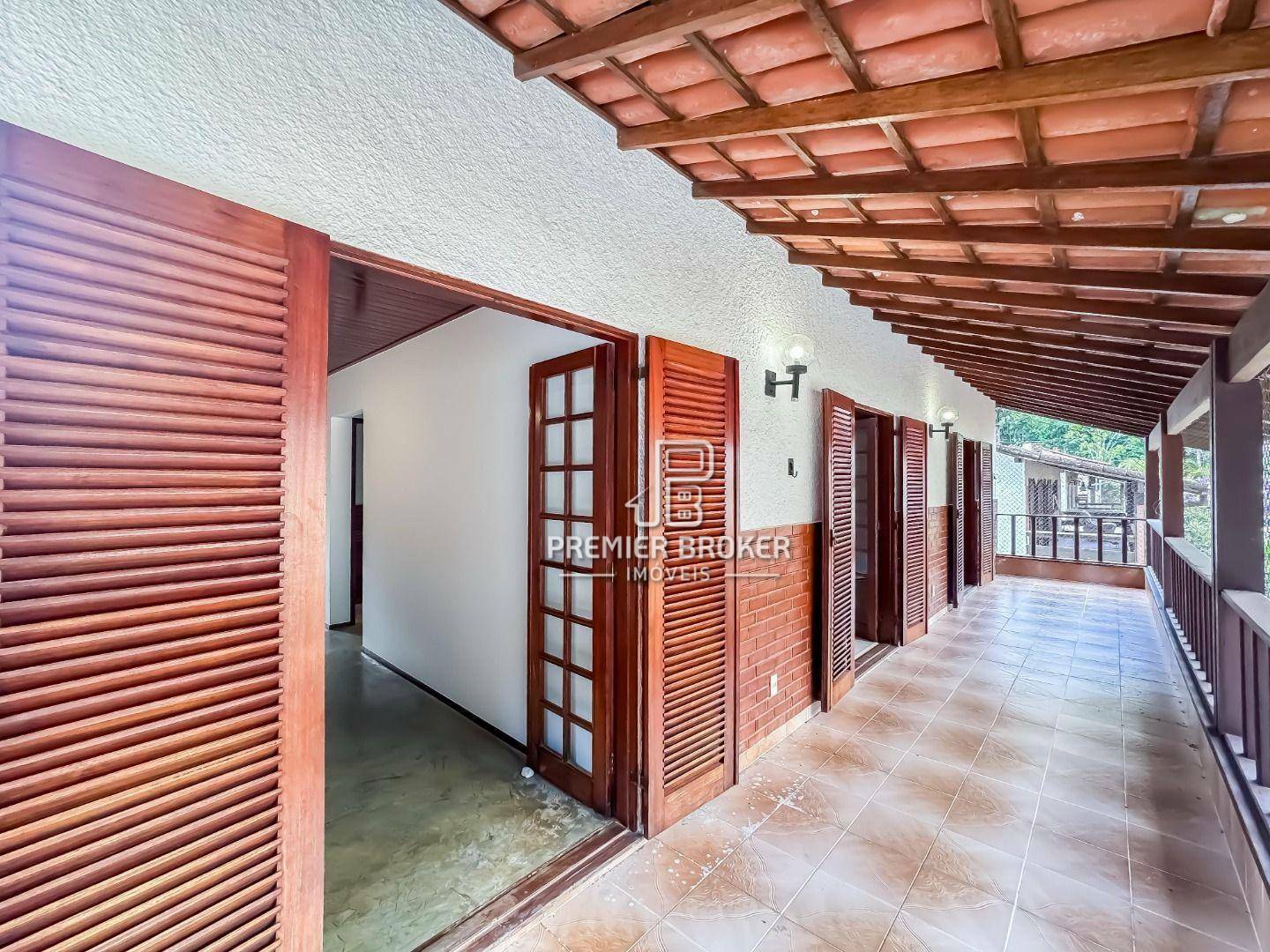 Casa de Condomínio à venda com 4 quartos, 250m² - Foto 21
