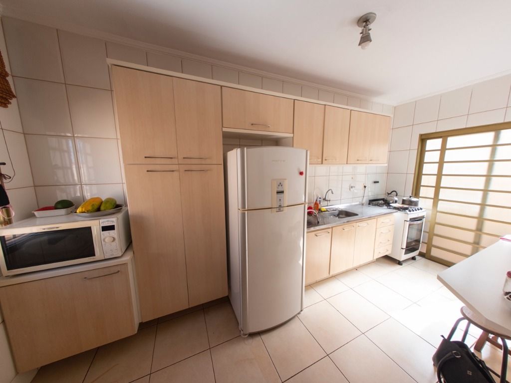 Casa à venda com 5 quartos, 190m² - Foto 41