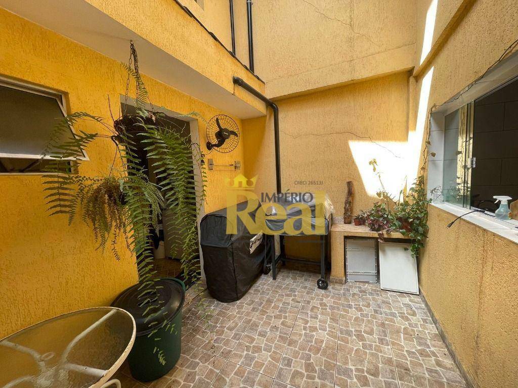 Casa à venda com 3 quartos, 185m² - Foto 11