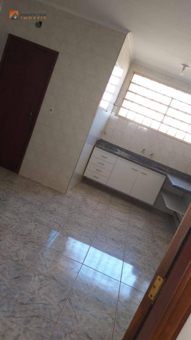 Sobrado à venda com 3 quartos, 142m² - Foto 5