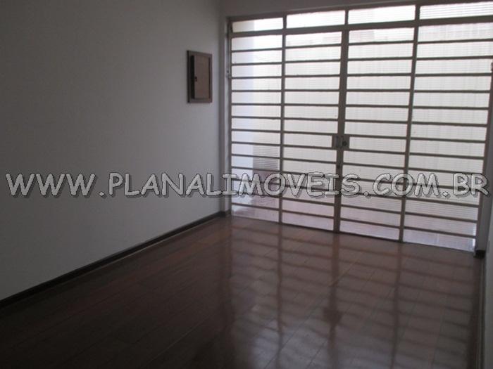 Sobrado para alugar com 4 quartos, 190m² - Foto 1