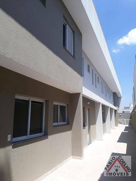 Sobrado à venda com 2 quartos, 72m² - Foto 3