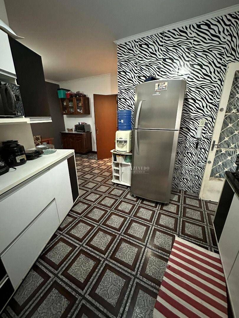 Casa à venda com 3 quartos, 500m² - Foto 8