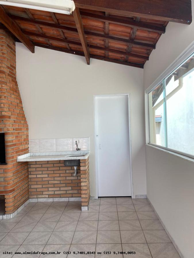 Casa à venda com 2 quartos, 125m² - Foto 3