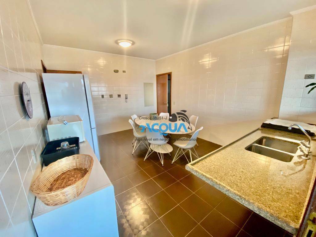 Apartamento à venda com 4 quartos, 270m² - Foto 3