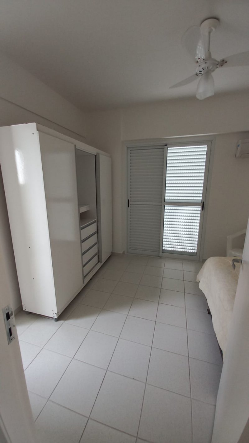 Apartamento à venda com 2 quartos, 77m² - Foto 10