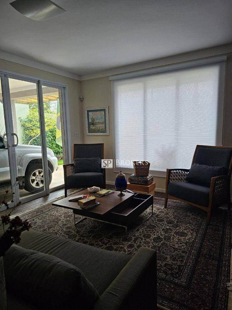 Casa à venda e aluguel com 3 quartos, 215m² - Foto 3