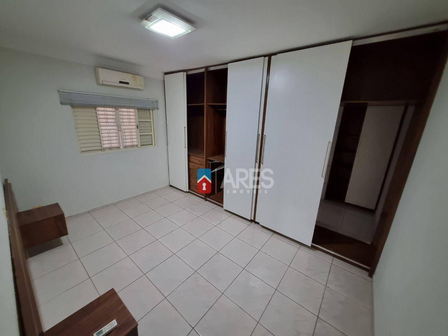 Casa à venda com 2 quartos, 108m² - Foto 20