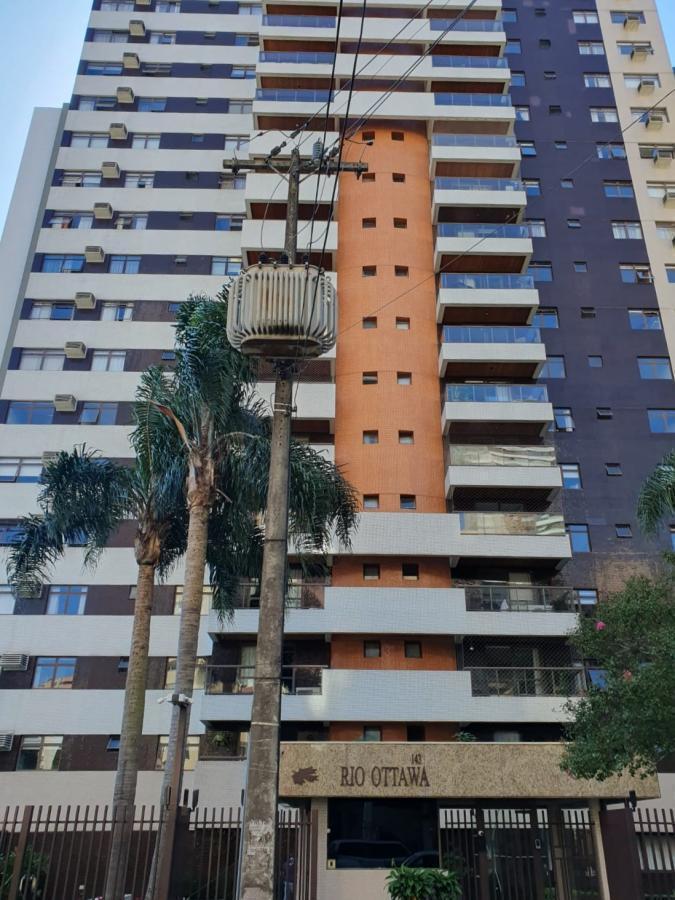 Apartamento à venda com 4 quartos, 183m² - Foto 2