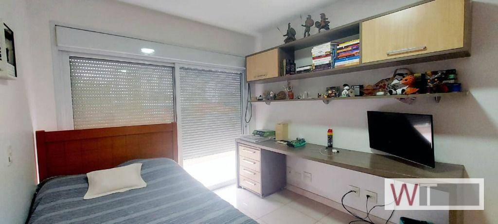 Casa à venda com 4 quartos, 304m² - Foto 29