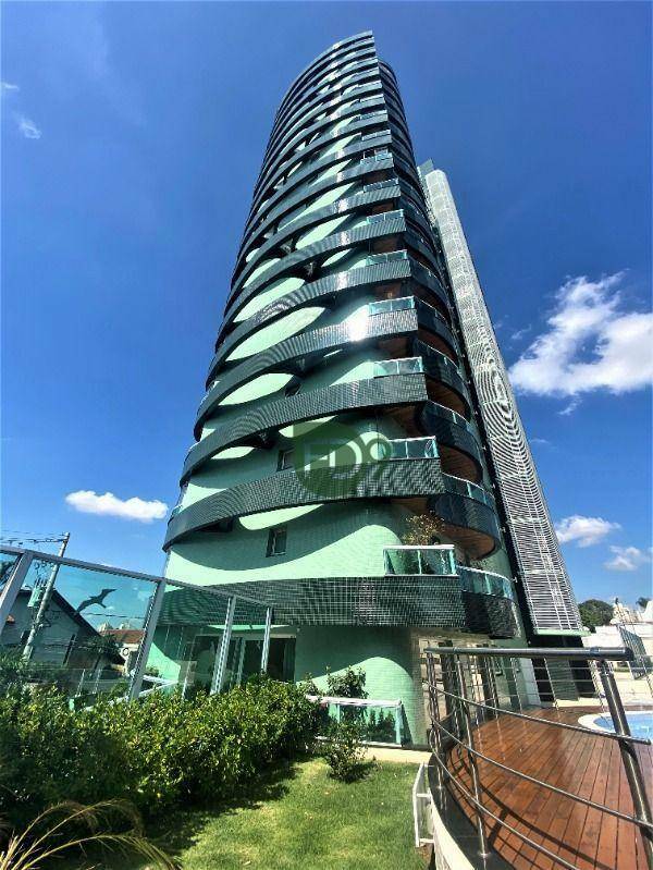 Apartamento à venda e aluguel com 3 quartos, 250m² - Foto 1