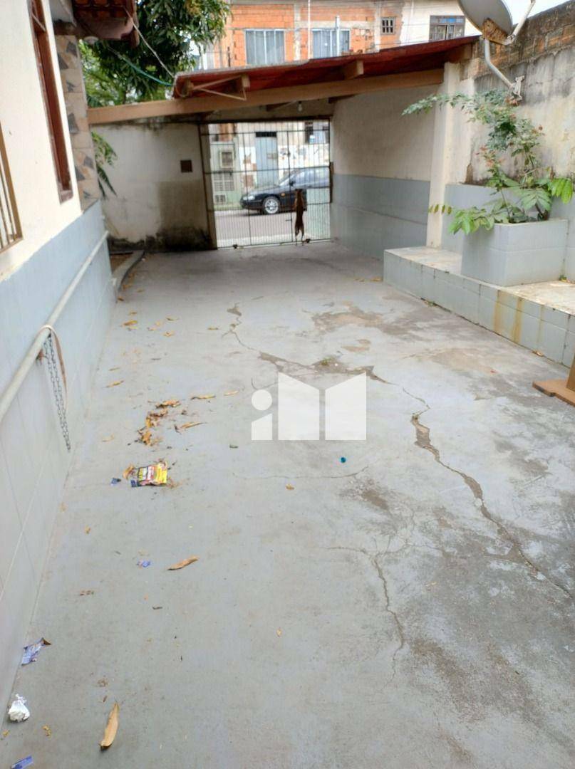 Casa à venda com 3 quartos, 139m² - Foto 3