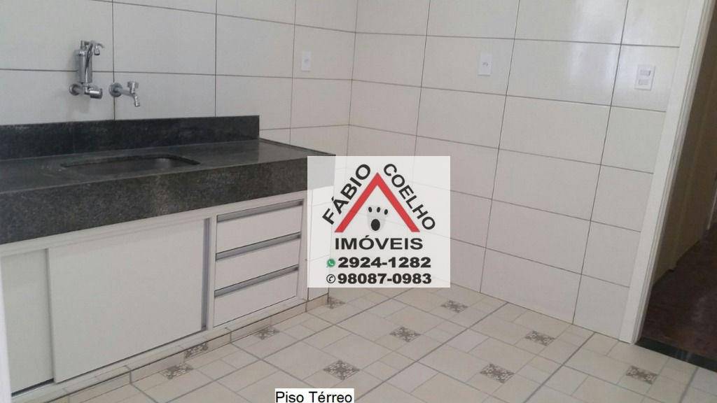 Sobrado à venda com 7 quartos, 176m² - Foto 12