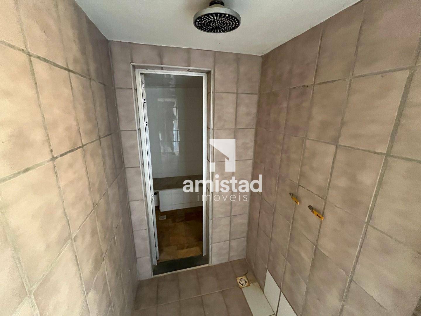 Casa à venda com 3 quartos, 600m² - Foto 22