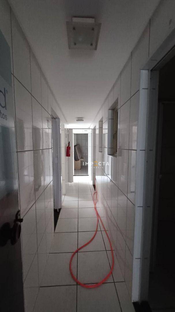 Sobrado à venda com 3 quartos, 200m² - Foto 30