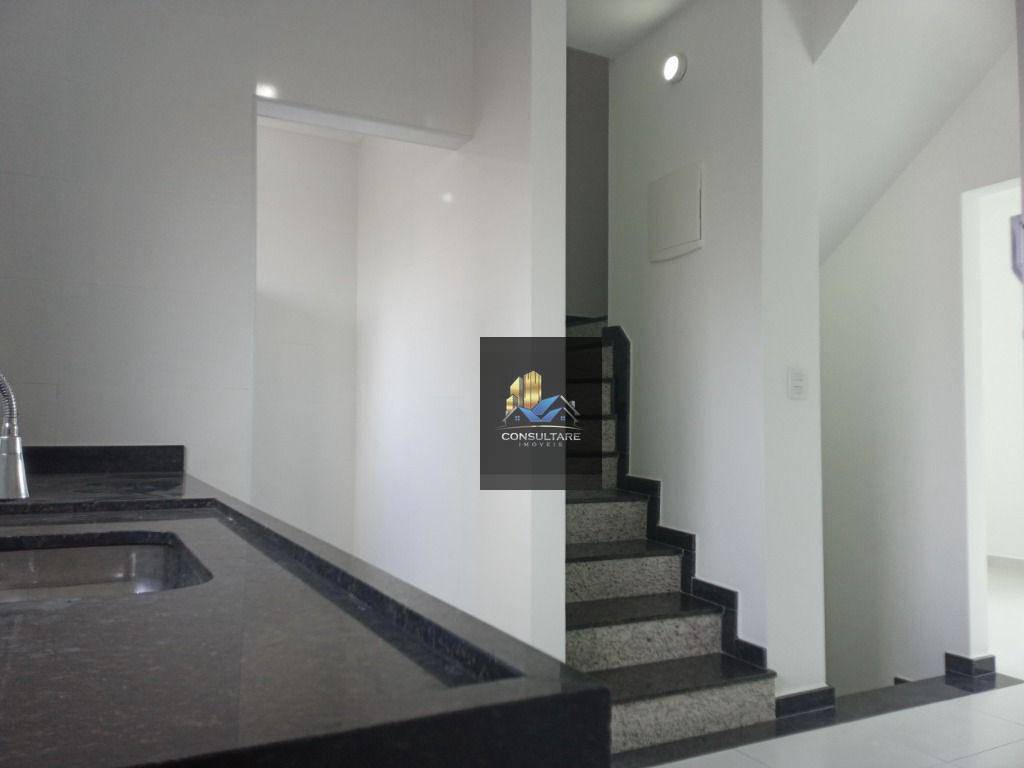 Casa à venda com 2 quartos, 93m² - Foto 2