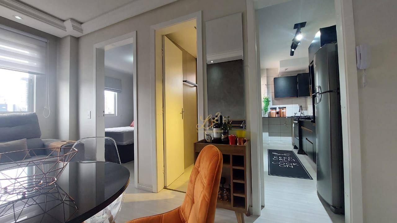 Apartamento à venda com 1 quarto, 31m² - Foto 2