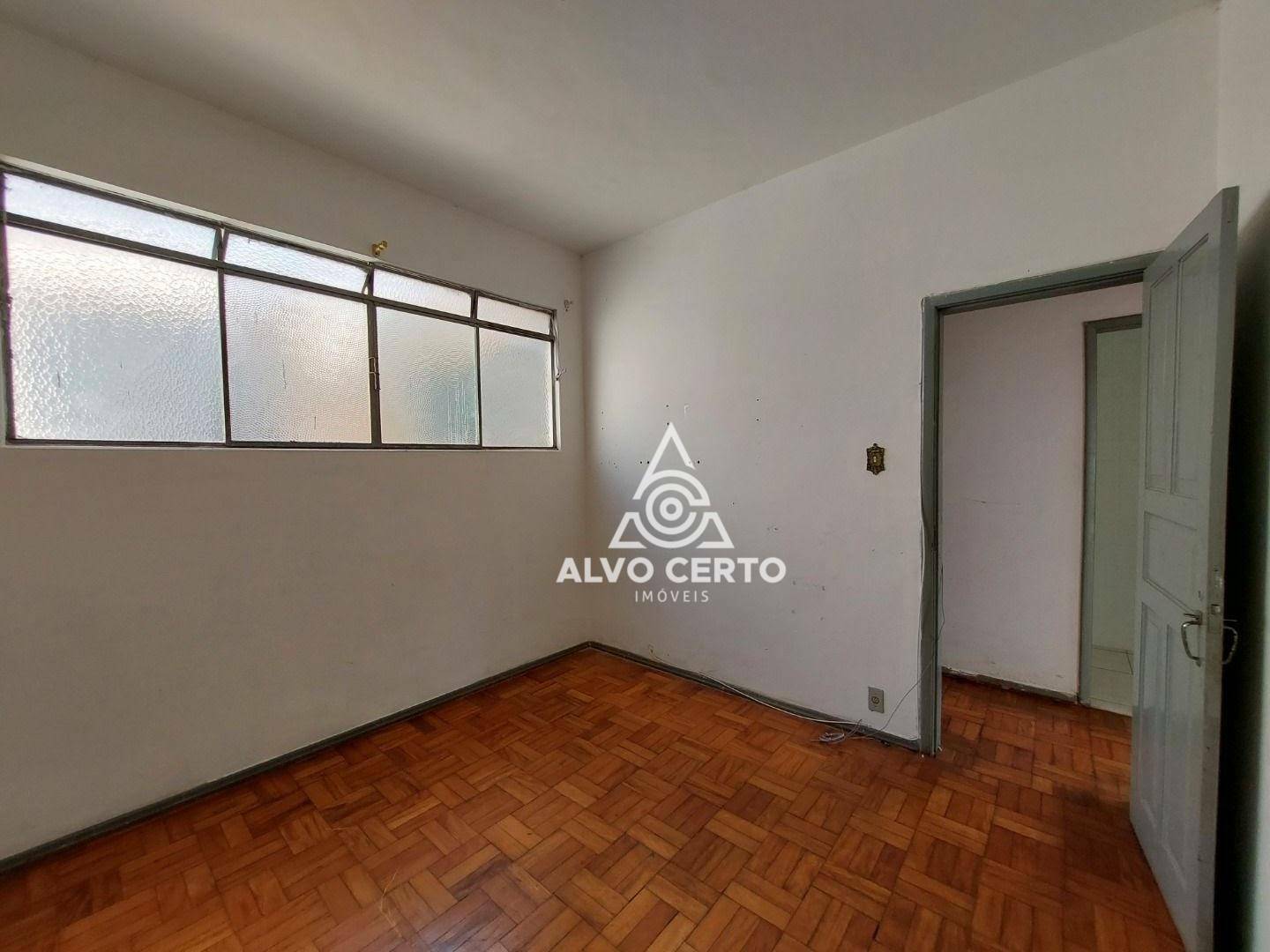 Apartamento à venda com 3 quartos, 94m² - Foto 9