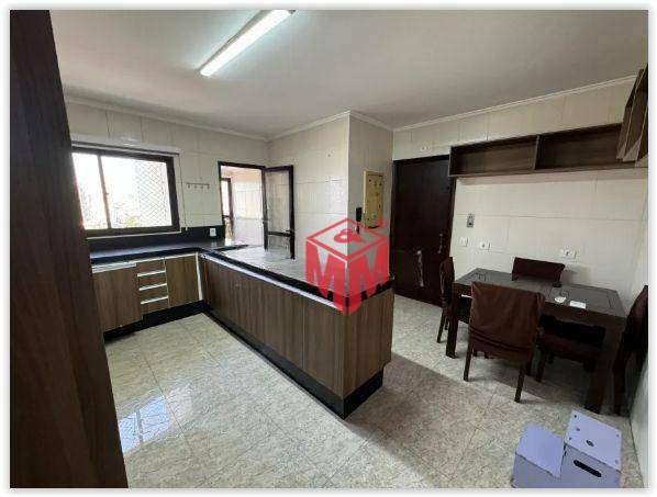 Apartamento à venda com 3 quartos, 144m² - Foto 6