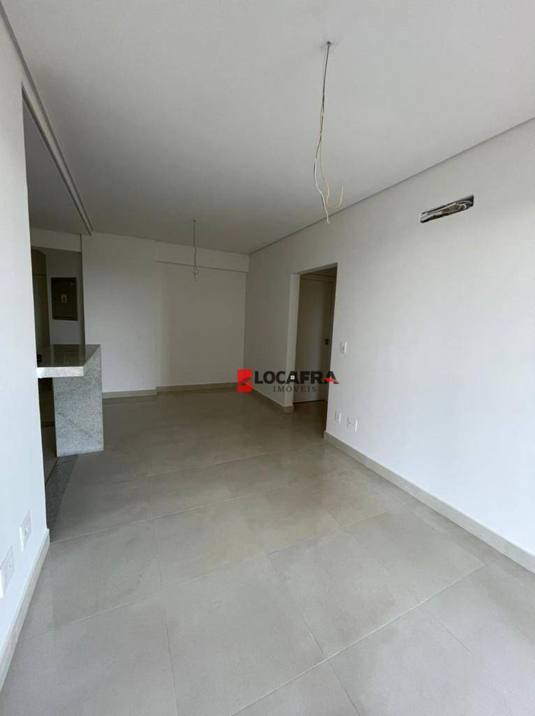 Apartamento à venda com 2 quartos, 78m² - Foto 7