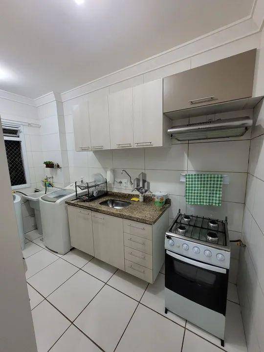 Apartamento à venda com 2 quartos, 49m² - Foto 3