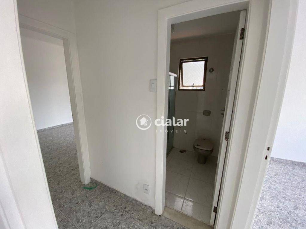 Apartamento para alugar com 2 quartos, 70m² - Foto 13