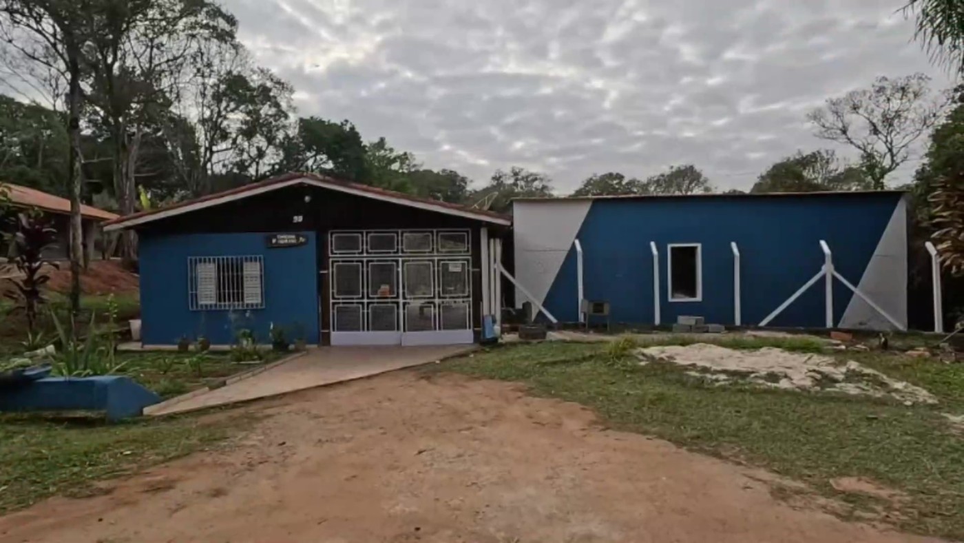 Chácara à venda com 2 quartos, 1500m² - Foto 6