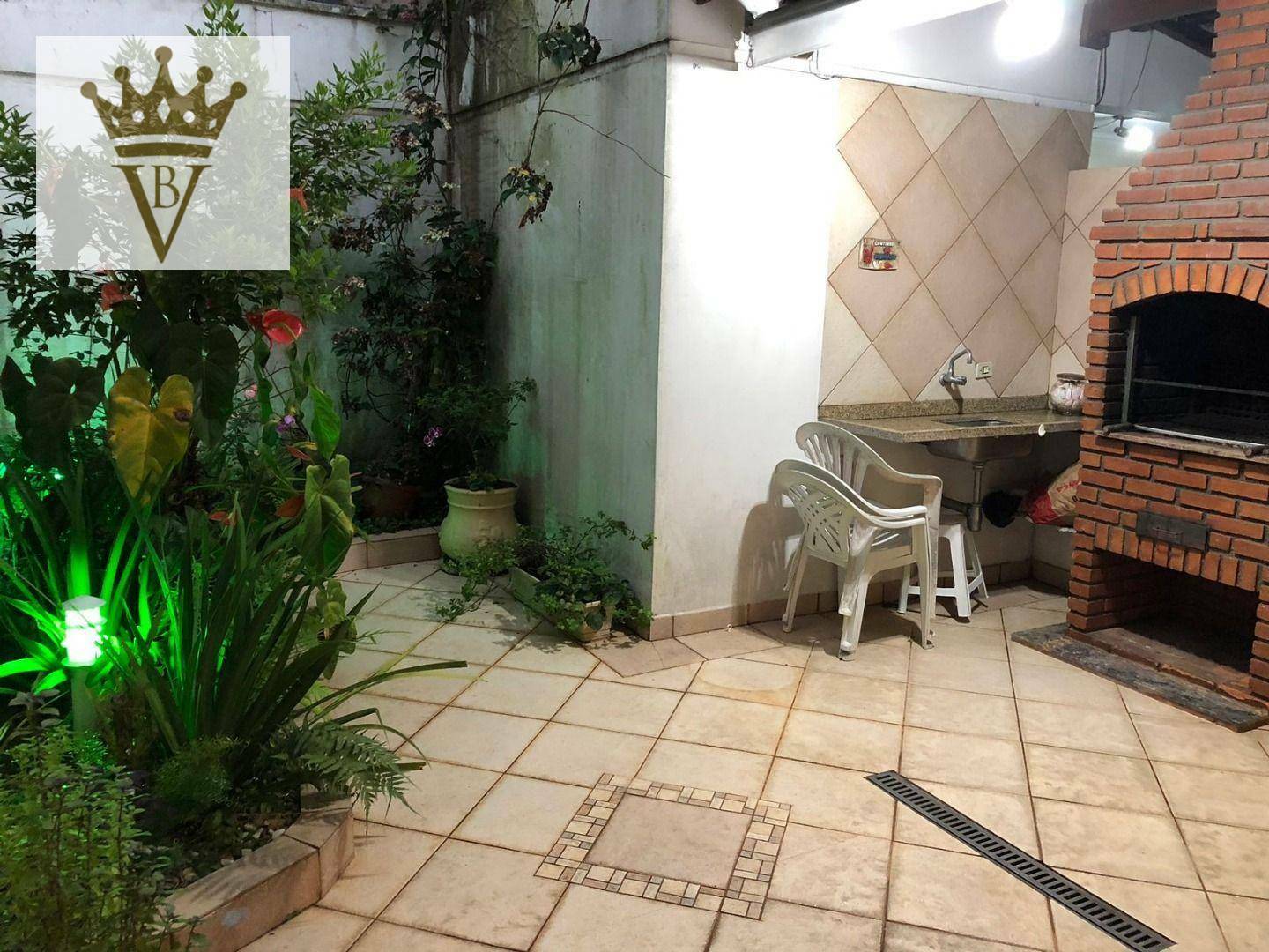 Casa à venda com 3 quartos, 200m² - Foto 14