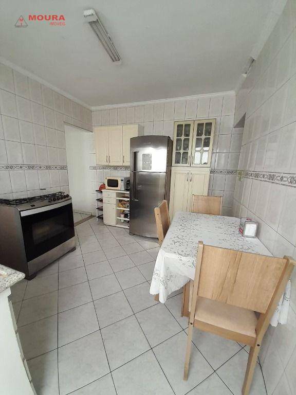 Sobrado à venda com 2 quartos, 190m² - Foto 10