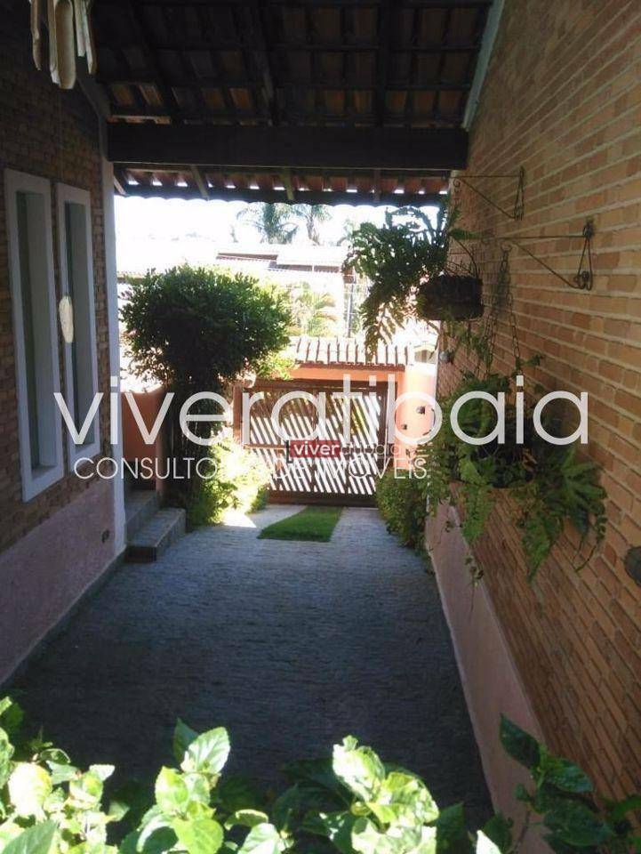 Casa à venda com 4 quartos, 350m² - Foto 4