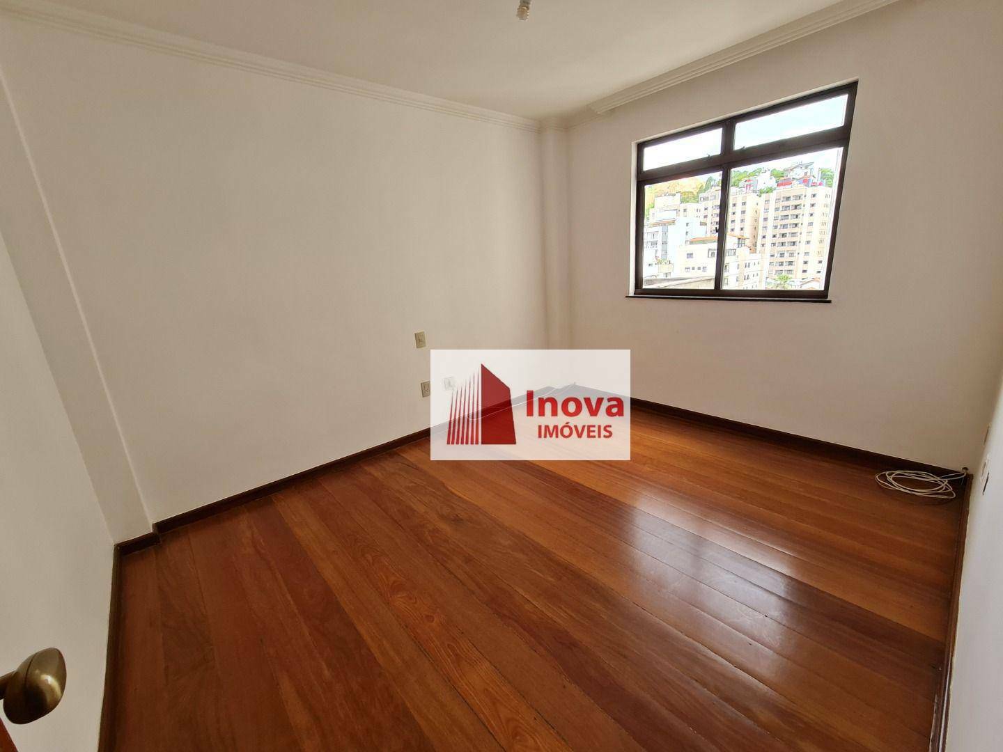 Apartamento à venda com 3 quartos, 140m² - Foto 15