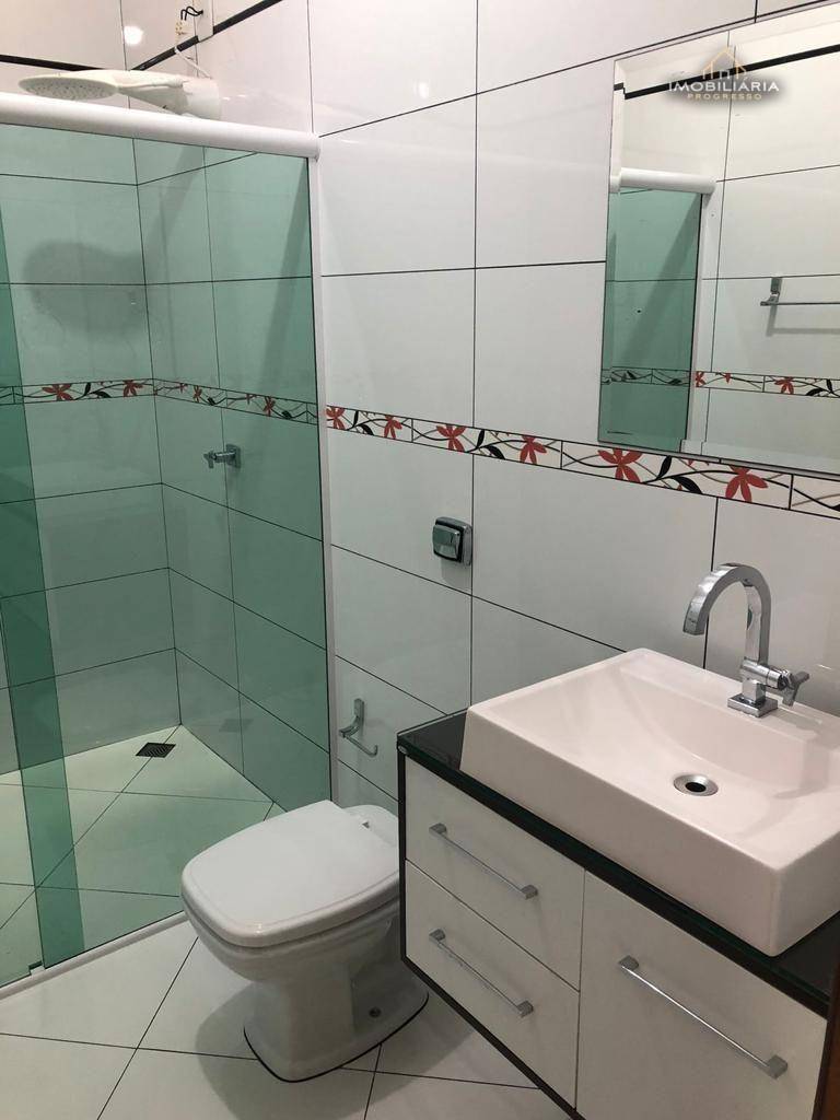 Casa à venda com 3 quartos, 244m² - Foto 17