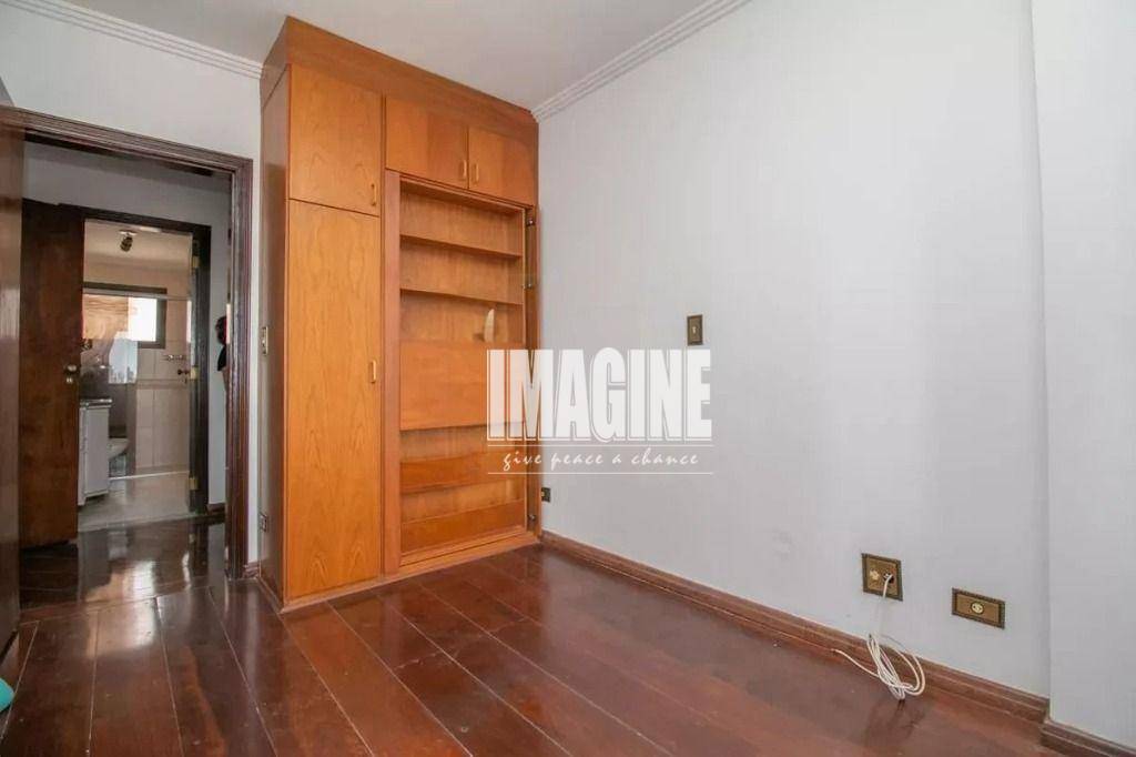 Apartamento à venda com 3 quartos, 134m² - Foto 7