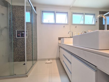 Apartamento à venda com 3 quartos, 147m² - Foto 12