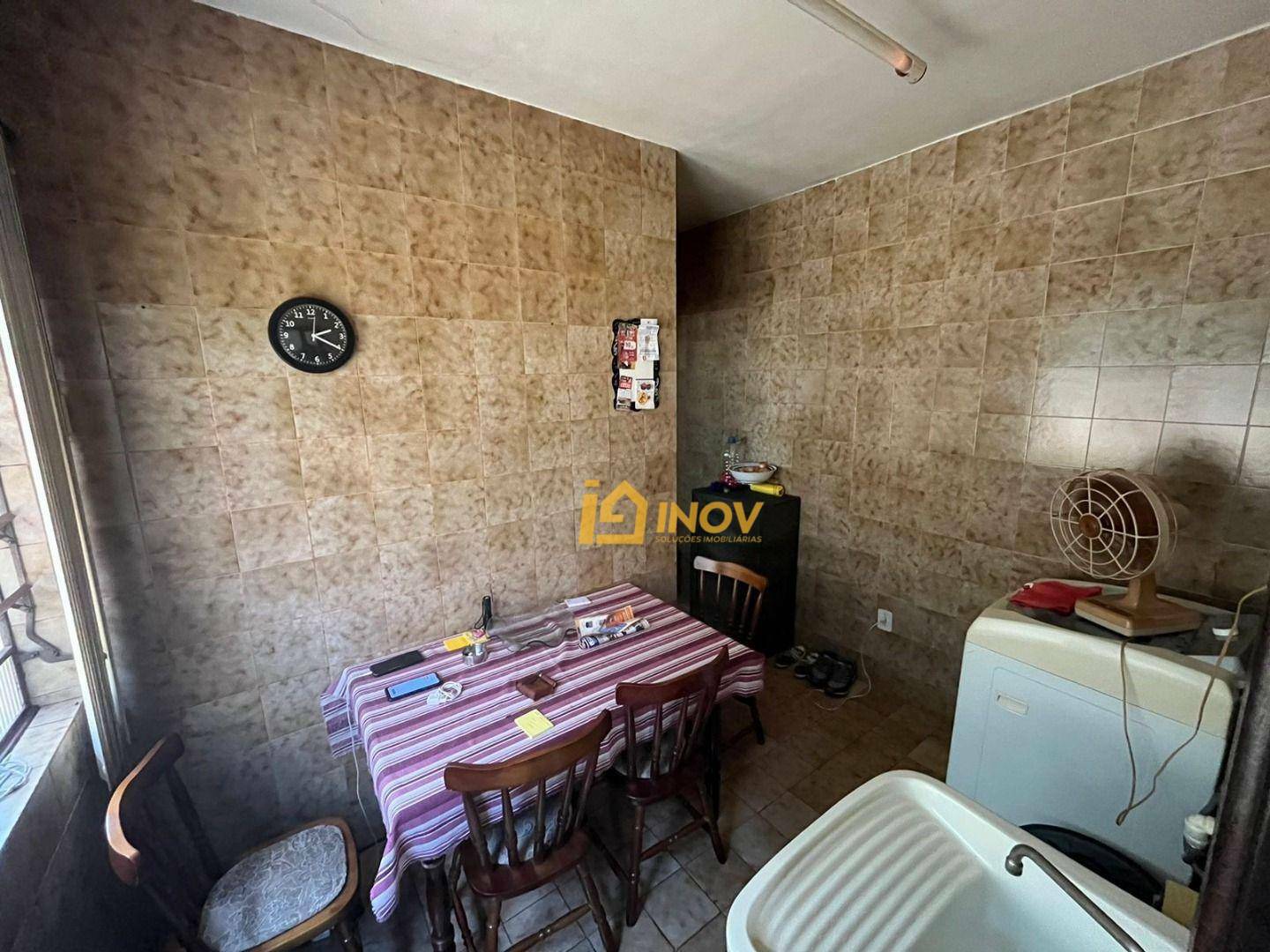 Casa à venda com 3 quartos, 200m² - Foto 6