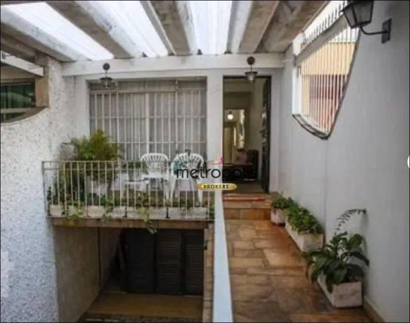 Sobrado à venda com 3 quartos, 210m² - Foto 2